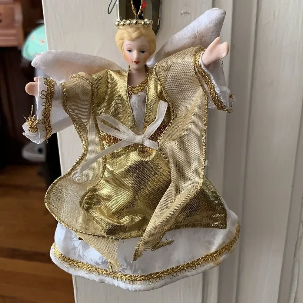 N/A gold white